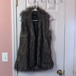 Fur vest